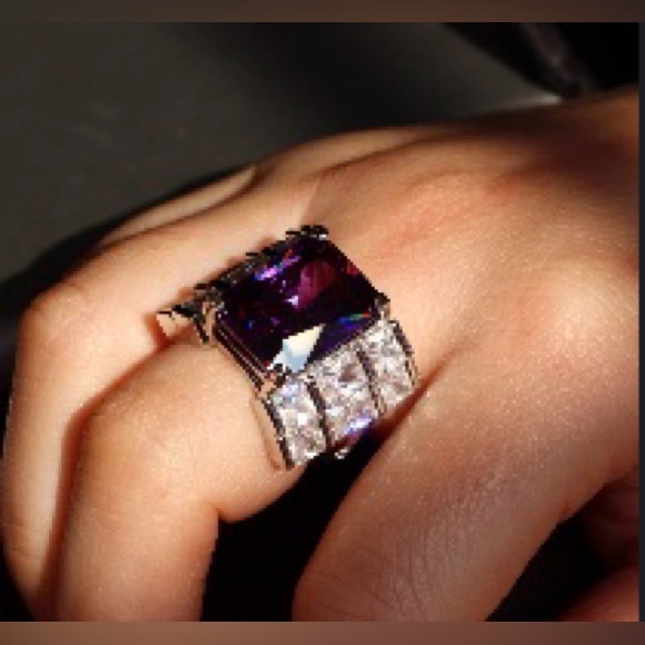 Beautiful Art Deco Style Ring Purple Aquarius Birthday Color W/3 Diamond On Side - Picture 3 of 10
